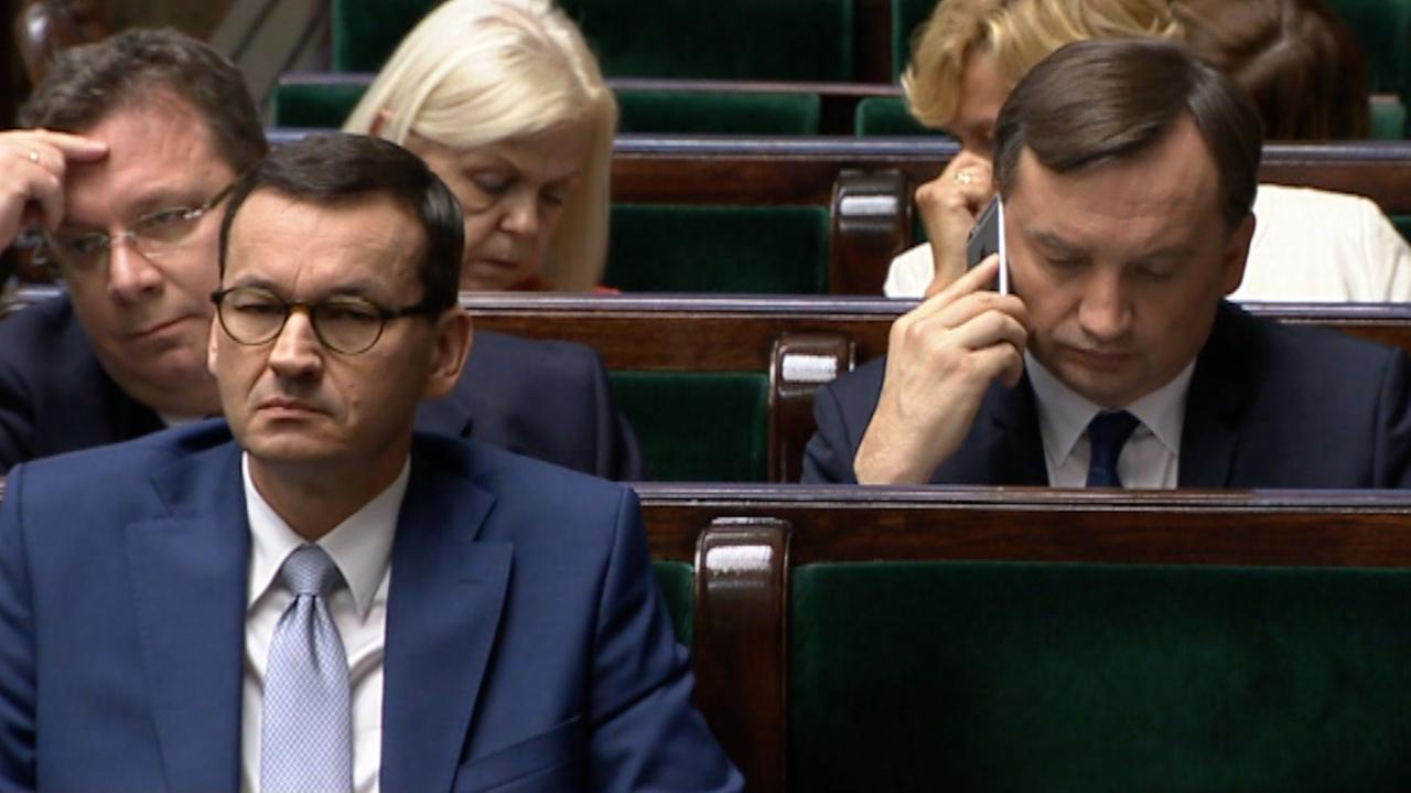 Konflikt na linii Morawiecki Ziobro trwa Tym razem poróżnił ich węgiel