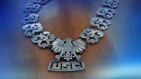 USC miały mieć nowe łańcuchy dla urzędników. Wyszły bardzo źle