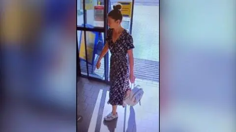 Okoliczności zaginięcia Izabeli "budzą wiele wątpliwości". Policja bada kilka hipotez