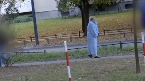 Policja zorganizowała na ulicy test na ludzką wrażliwość. Wniosek? Jako społeczeństwo mamy duży problem