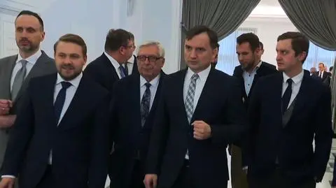 Co dalej ze Zjednoczoną Prawicą? Ziobryści milczą, ale o swojej sile przypominają w internecie