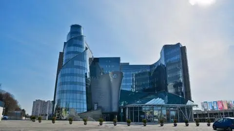 Przelewy dla mediów będą później. Decyzja Rady Świrskiego "pogłębia stan niepewności"