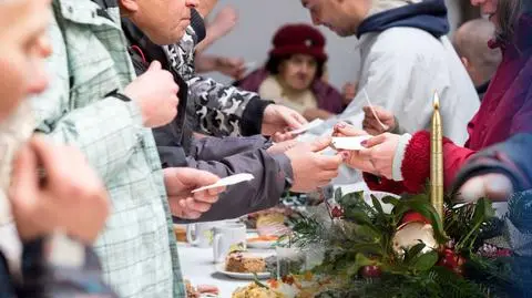 Tysiące wolontariuszy pomogło przygotować wigilię dla potrzebujących