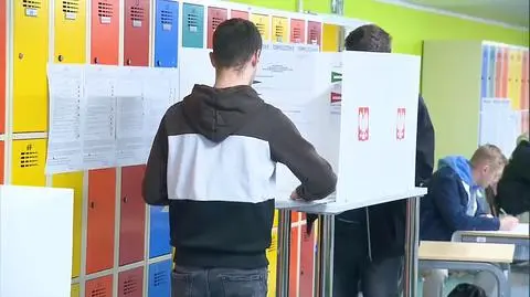 Młodzi tłumnie poszli do urn. Zagłosowali "za Polską otwartą, bezpieczną, tolerancyjną"