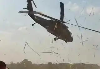 Pilot policyjnego Black Hawka z pikniku usłyszał zarzuty