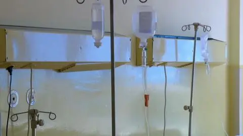 Trwa epidemia grypy, zmarło już ponad tysiąc osób. W aptekach sytuacja z lekami zaczęła się poprawiać