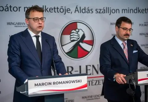"Romanowski być może będzie tworzył polski rząd na uchodźstwie"