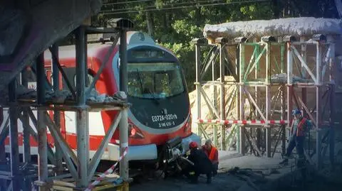 Ostre hamowanie i małe szkody. Maszynista uratował 80 pasażerów
