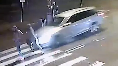 Omal nie zapłaciły życiem za chwilę nieuwagi na przejściu