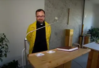 Parafia w Poznaniu ma "NanoKaplicę" sterowaną aplikacją dla wiernych