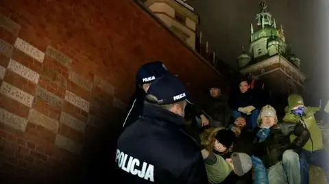 Próba zablokowania wjazdu prezesa PiS i wicemarszałka na Wawel