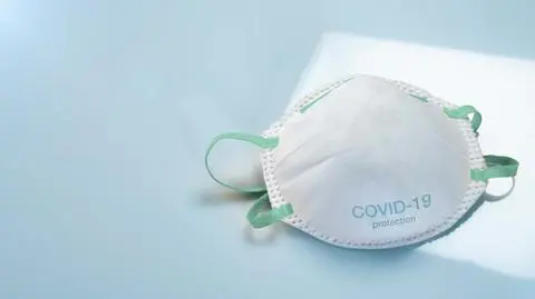 Przybywa chorych na COVID-19. Na oddziałach zakaźnych panuje tłok