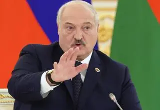 Miał wypuścić więźniów politycznych, nazwał ich "bandytami". Łukaszenka odpowiada USA
