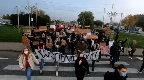 Wyrok Trybunału. Przez Polskę płyną protesty