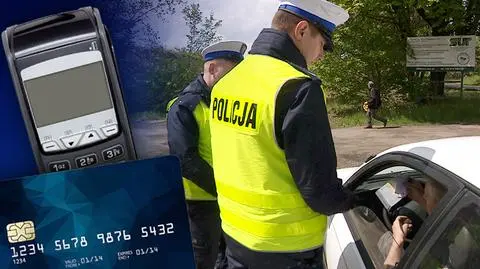 Policjanci z drogówki będą wyposażeni w terminale do kart płatniczych