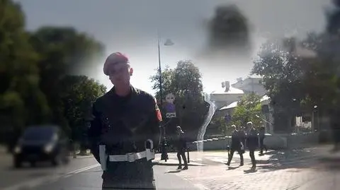 Z MON do Belwederu z eskortą żandarmerii. "Wybrańcy narodu"