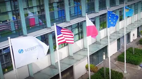 Przed siedzibą TVN zawisło pięć flag
