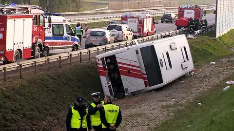 Wypadek autokaru z Białorusinami na autostradzie A2