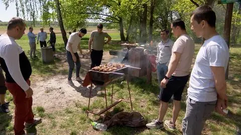 Jak grillować, żeby uniknąć zagrożeń dla zdrowia? 
