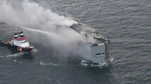 "Zatonięcie statku byłoby wielką katastrofą ekologiczną"