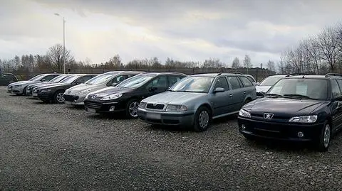 Tłumy na trasie. Coraz więcej używanych aut w Polsce