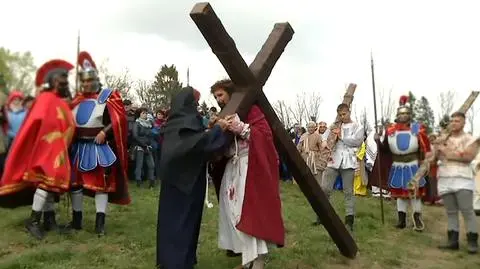 W Wielki Piątek wspominamy Drogę Krzyżową. "To jest nasze zbawienie"