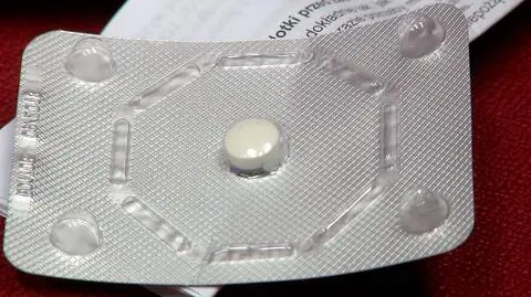 Na Zachodzie nie budzi żadnych kontrowersji, a w Polsce? Eksperci wyjaśniają, jak działa tabletka "dzień po"
