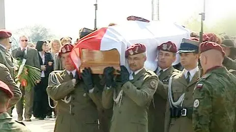 Szczątki siedmiu innych osób odkryte w grobie gen. Kwiatkowskiego