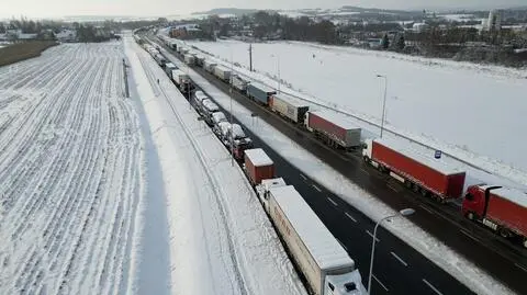 Ukraine and Poland agree some measures to alleviate border crisis