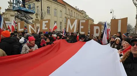 Kryzys sejmowy. Opozycja chce specjalnego posiedzenia
