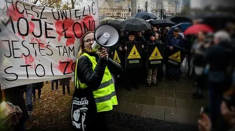 Kobiety znów wyszły na ulice. Czarne Protesty w całym kraju