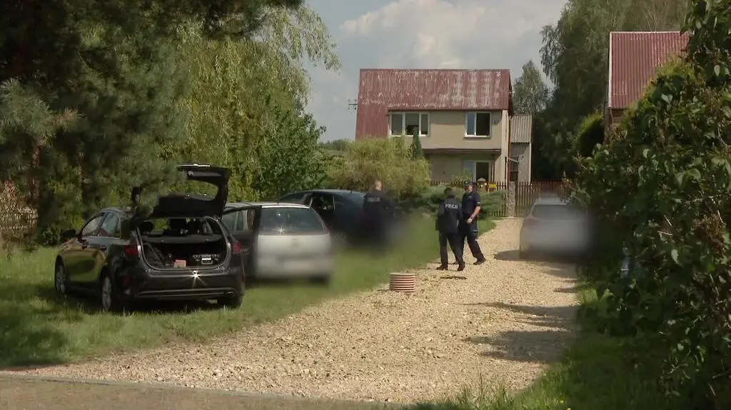Gruszewnia: zwłoki dwóch kobiet znalezione w domu. Obie miały liczne rany kłute