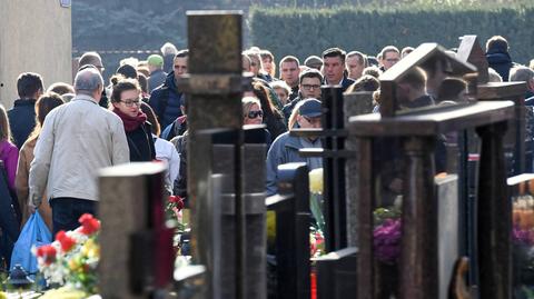 01.11.2018 | Święto Wszystkich Świętych. Tłumy na cmentarzach i na drogach