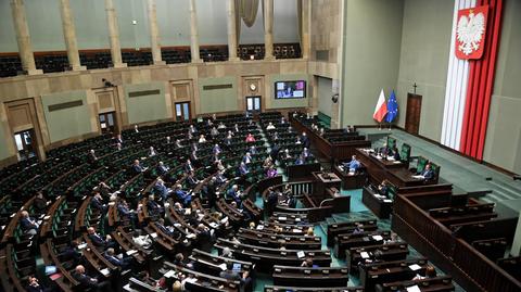 02.06.2020 | Sejm odrzucił część poprawek opozycji. Ile czasu Trzaskowski będzie miał na zebranie podpisów?