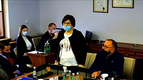 02.12.2021 | Debatowali nad wycofaniem uchwały anty-LGBT, radna PiS zaintonowała "Bogurodzicę"