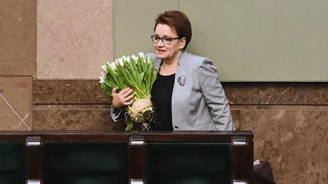 03.10.2018 | Zalewska obroniła stanowisko. Ale usłyszała o nieudanej reformie i przepełnionych szkołach