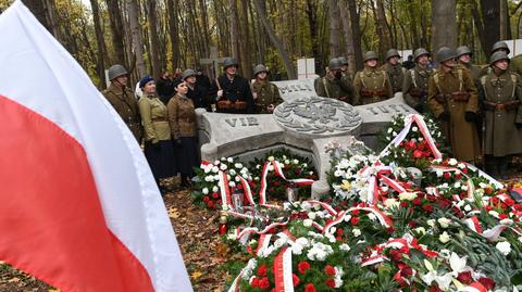 04.11.2022 | Na cmentarzu w Gdańsku pochowano szczątki dziesięciu obrońców Westerplatte