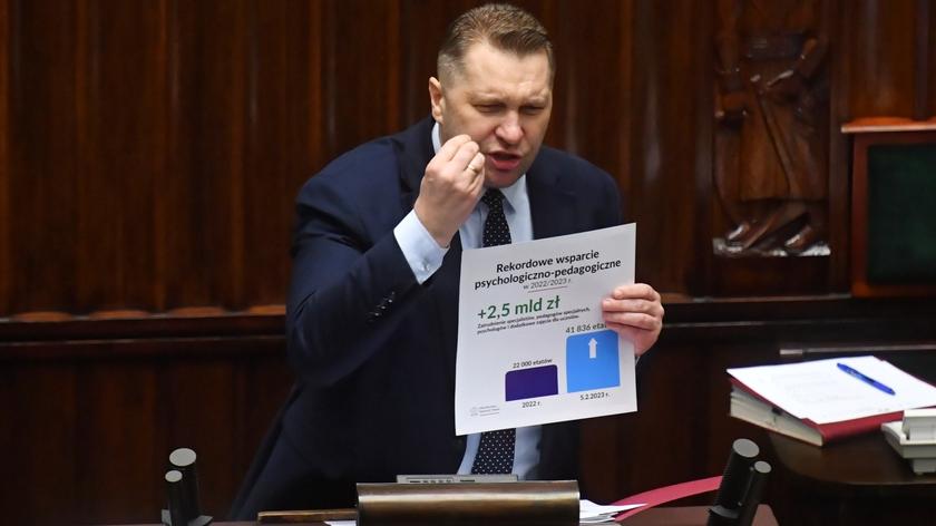 07/02/2023 |  Affair "villa plus".  Przemysław Czarnek defended his decisions from the Sejm rostrum