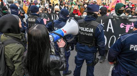 07.03.2021 | "600 miast włączyło się do sieci oporu". Kobiety protestowały dziś, będą protestować jutro