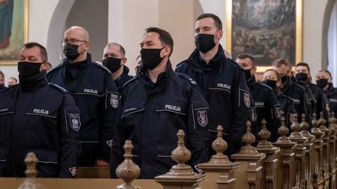 07.05.2021 | Syreny zawyły w całym kraju. Policjanci uczcili pamięć swojego kolegi, Michała Kędzierskiego