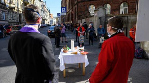 12.04.2020 | Bezdomni w Poznaniu mogli w Wielkanoc liczyć na Caritas. Sytuacja w noclegowniach jest trudna
