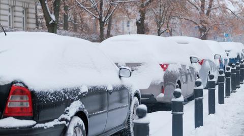 12.12.2022 | Opady śniegu w Polsce. W wielu miejscach został sparaliżowany ruch drogowy