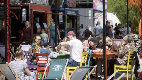 15.05.2021 | Bez maseczki na świeżym powietrzu, powrót ogródków restauracyjnych. Kolejny etap luzowania obostrzeń