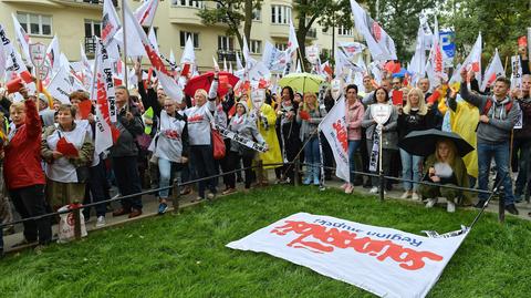 15.09.2018 | Protest nauczycieli przed siedzibą MEN. "Pani minister przyjęła naszą petycję"