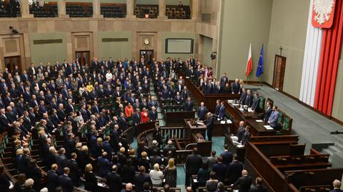 16.01.2019 | Minuta ciszy bez prezesa PiS. "To nie było zaskakujące"