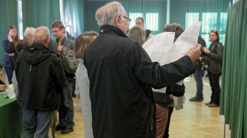 21.10.2018 | Drobne incydenty i tłumy w lokalach. Polacy wybierają samorządy