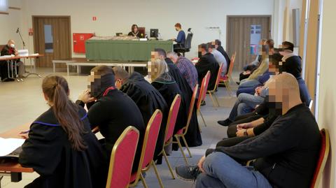 26.11.2020 | Tortury na komendzie w Olsztynie. Przed sądem stanęło 17 byłych i obecnych policjantów