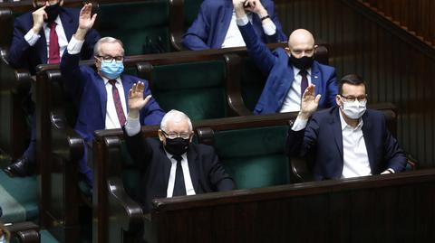 28.11.2020 | "Skrajna niesprawiedliwość, oszustwo". Sejm przyjął poprawę do ustawy covidowej