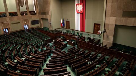 18.08.2022 | Koalicja Obywatelska zyskuje, ale PiS wciąż liderem. Najnowszy sondaż partyjny