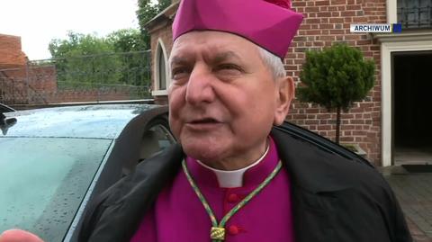Prokuratura odmawia wszczęcia śledztwa w sprawie biskupa Janiaka